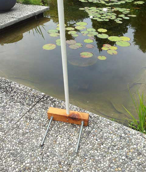 Handige tilhulp voor vijvermandjes